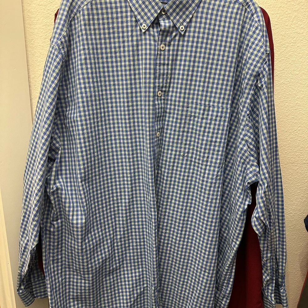 Roundtree & Yorke Blue and White Plaid Men's Shirt
